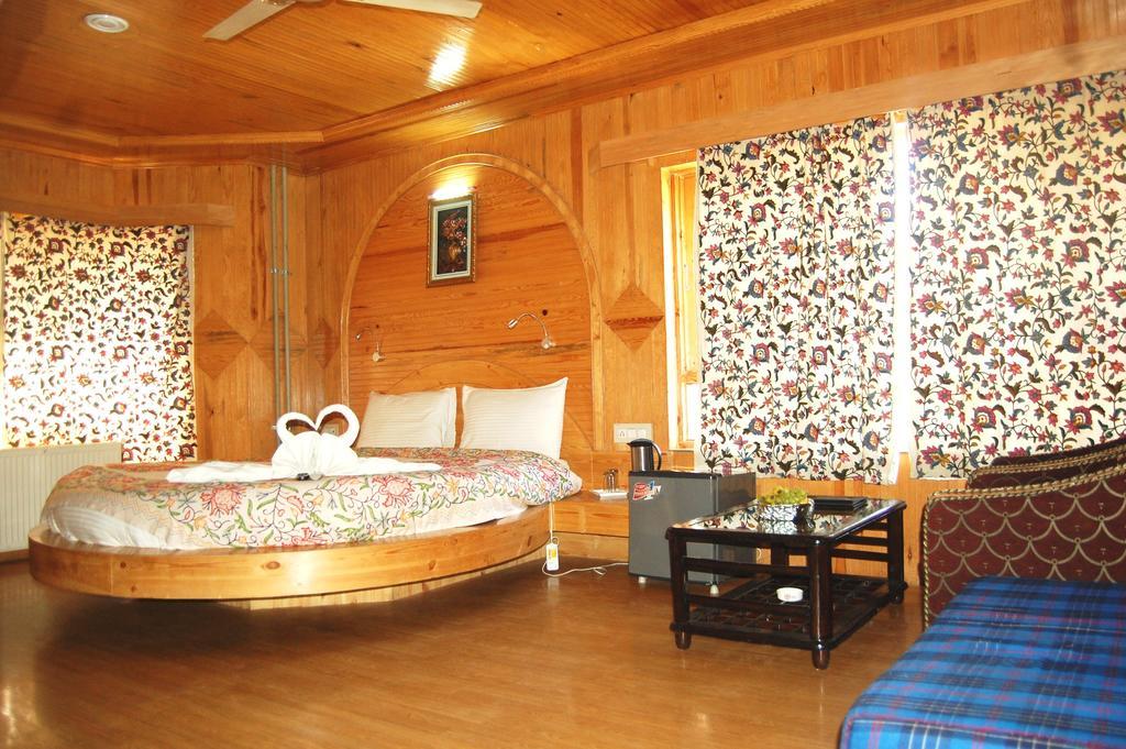 Hotel Paradise Inn Pahalgam Ngoại thất bức ảnh