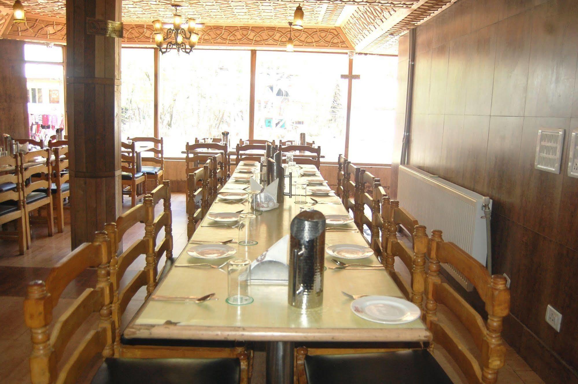 Hotel Paradise Inn Pahalgam Ngoại thất bức ảnh