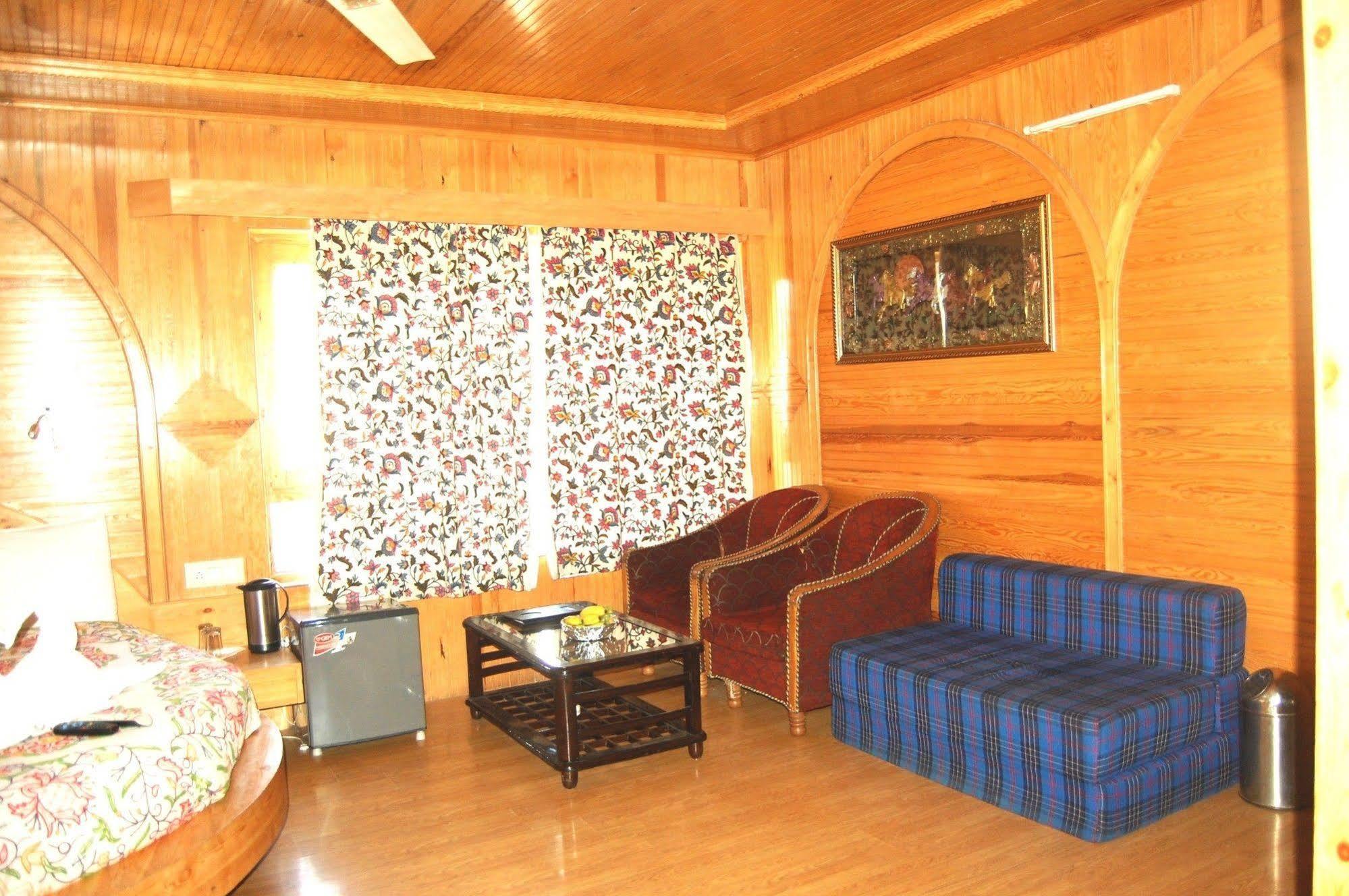 Hotel Paradise Inn Pahalgam Ngoại thất bức ảnh