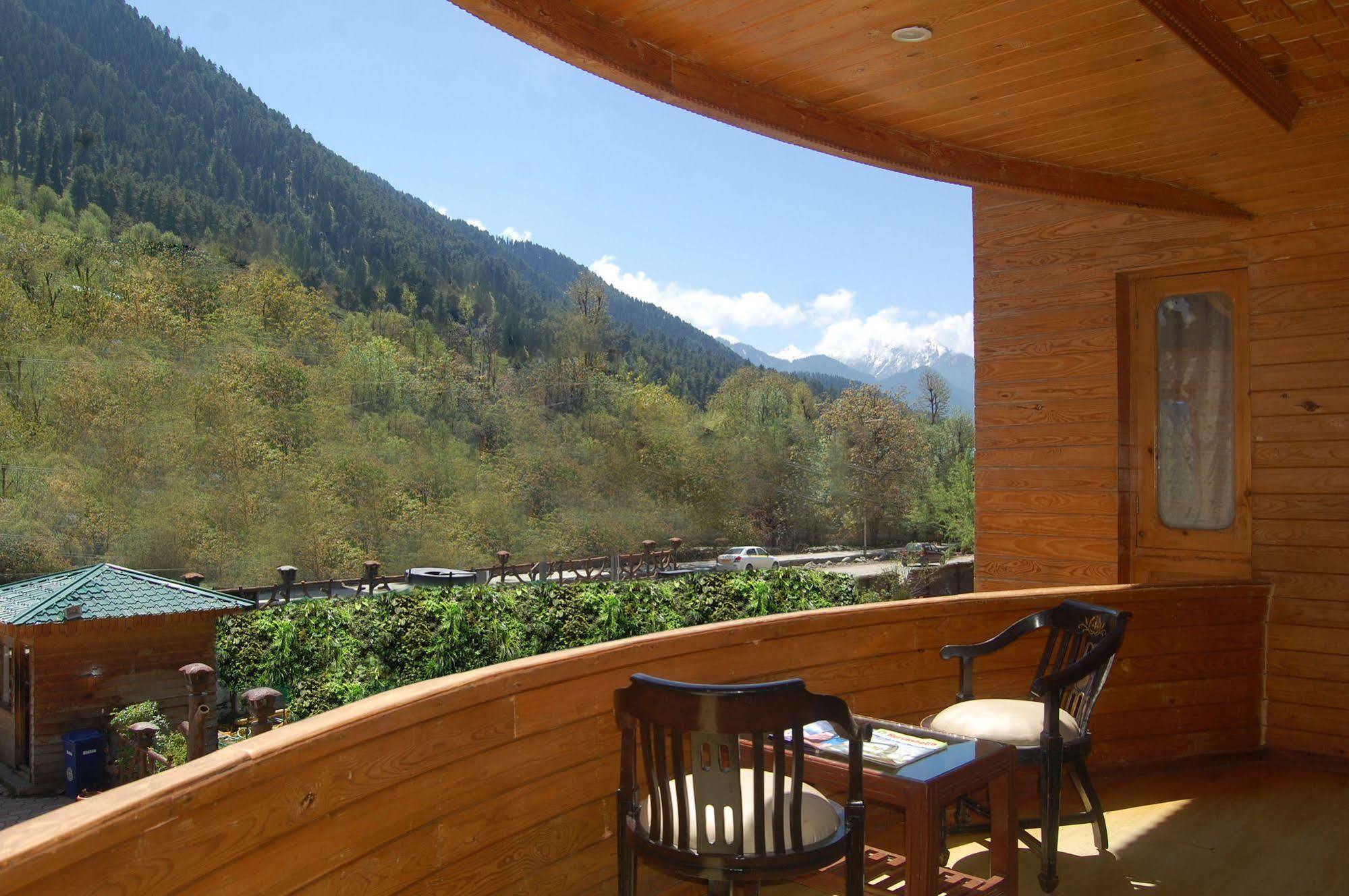Hotel Paradise Inn Pahalgam Ngoại thất bức ảnh